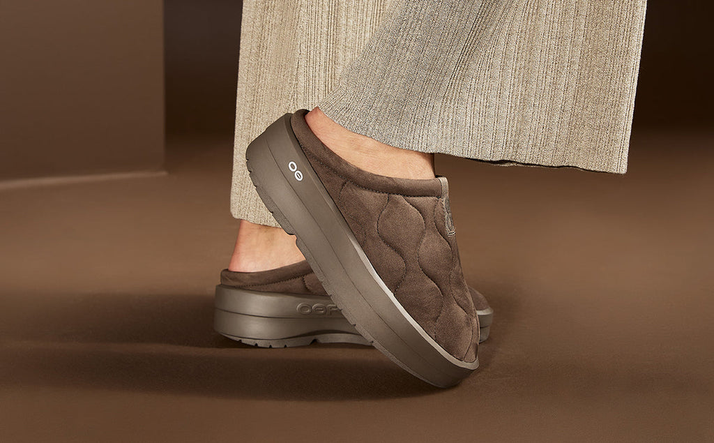 Women's OOmega Posh Mule - Truffle